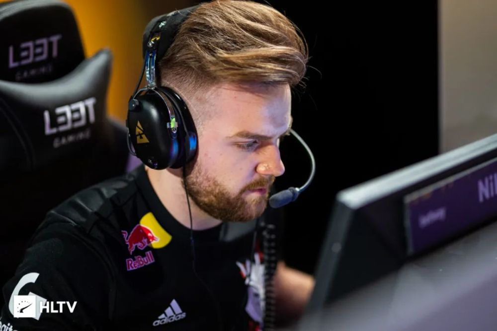 EWC官方发布沙特杯预热海报：冠军争夺战将于7月4日打响