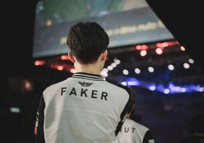 12月21日-12月27日，2022德玛西亚杯淘汰赛打响，角逐冠军归属，奇迹诞生，德玛西亚！