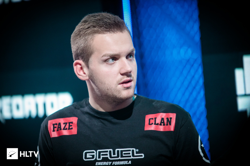 LPL夏季赛W8D1：新人打野XBY交手Xiaohao，Ucal对线Cryin